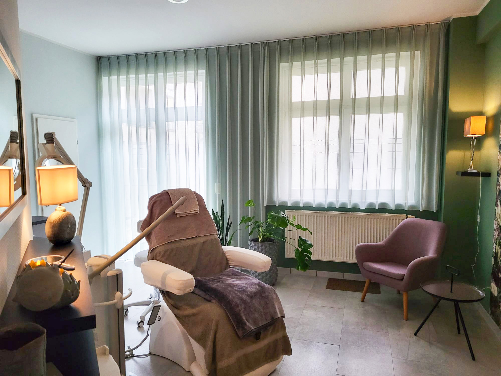 Behandlungsraum von Bio-Kosmetik Heide Voss in Stralsund